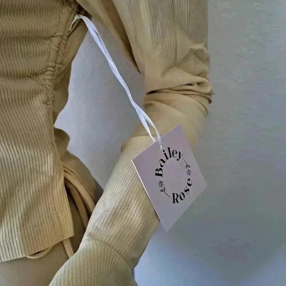 TEE RIBBED CROP - Picture 4 of 5